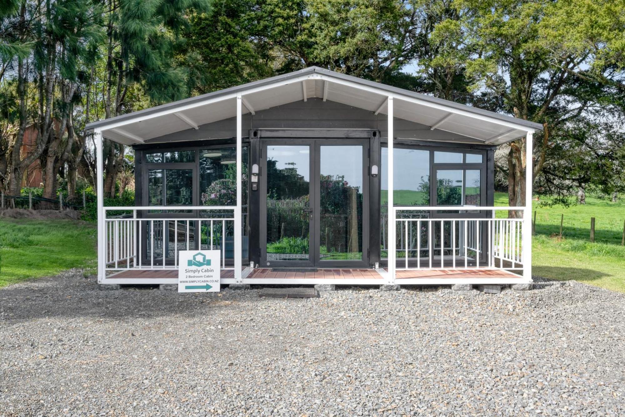 2 Bedrooms Cabin 5 Min To Pukekohe Town Centre Exterior photo